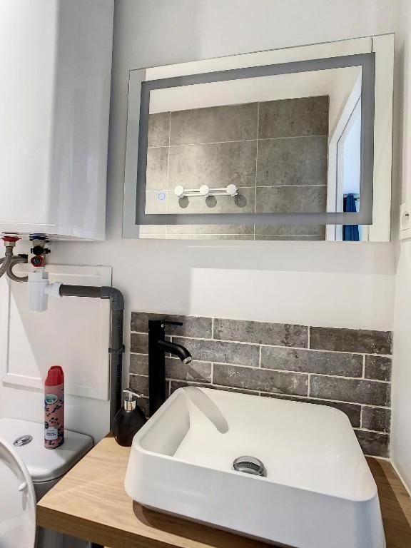 Studio Cosy Hyper Centre Gare Amiens Wifi Netflix 2 Pers Ngoại thất bức ảnh